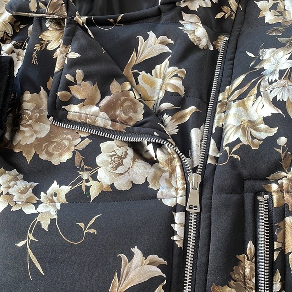 Floral jacket - Picture 5 of 6
